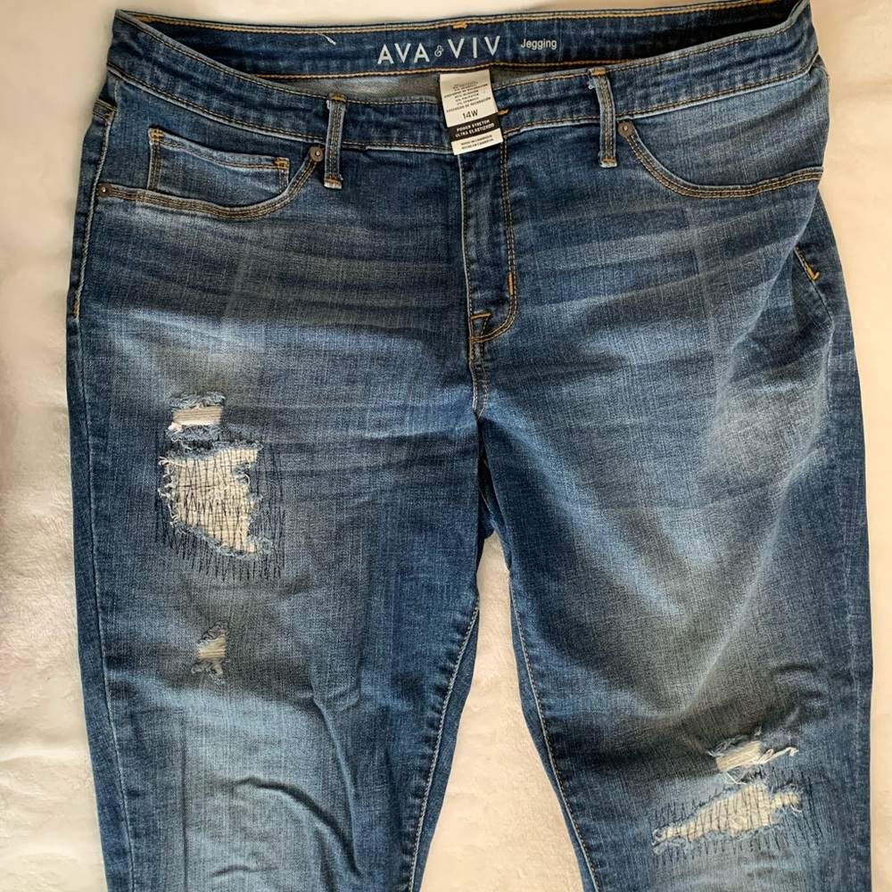 AVA & VIV Crop Jegging 14W